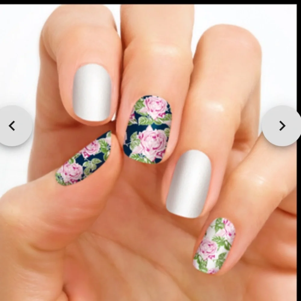 Color street Nails Rose Path - Picture 1 of 9